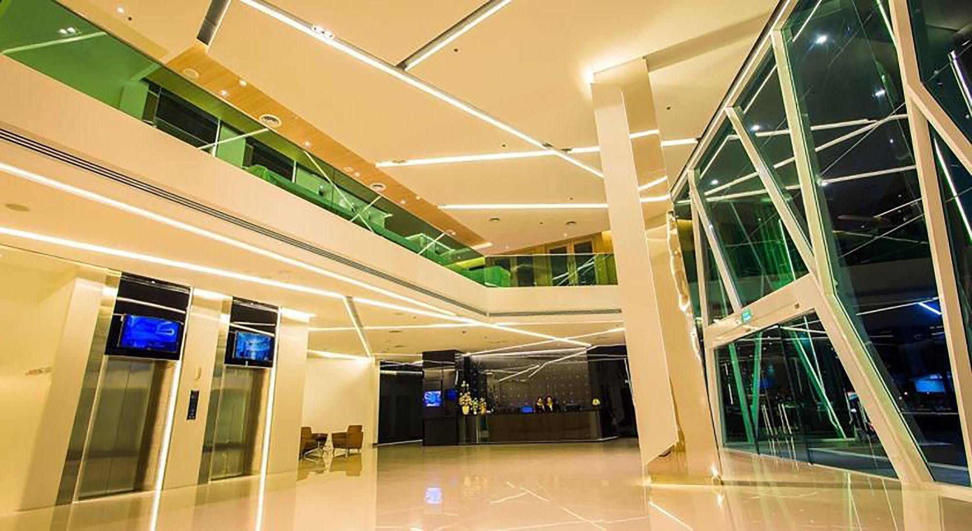 Crystal Hotel Hat Yai Eksteriør billede